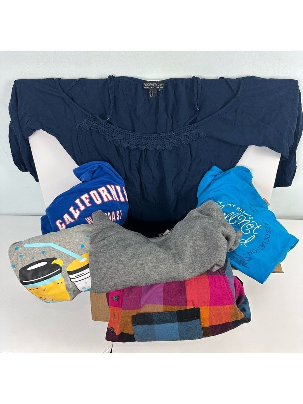 AMAZING LOT  of Size 2X & 2XL Ladies 6 Items Total-See Description For Details